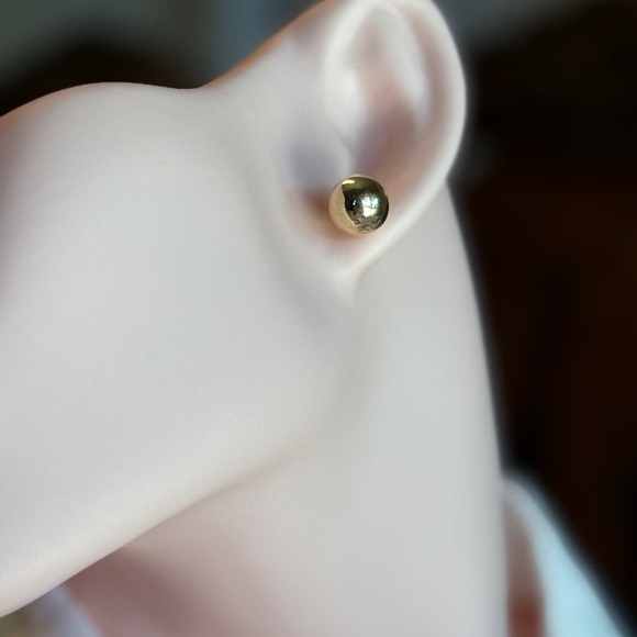 Classic Gold Stud Earrings ⚜️ - Picture 9 of 11